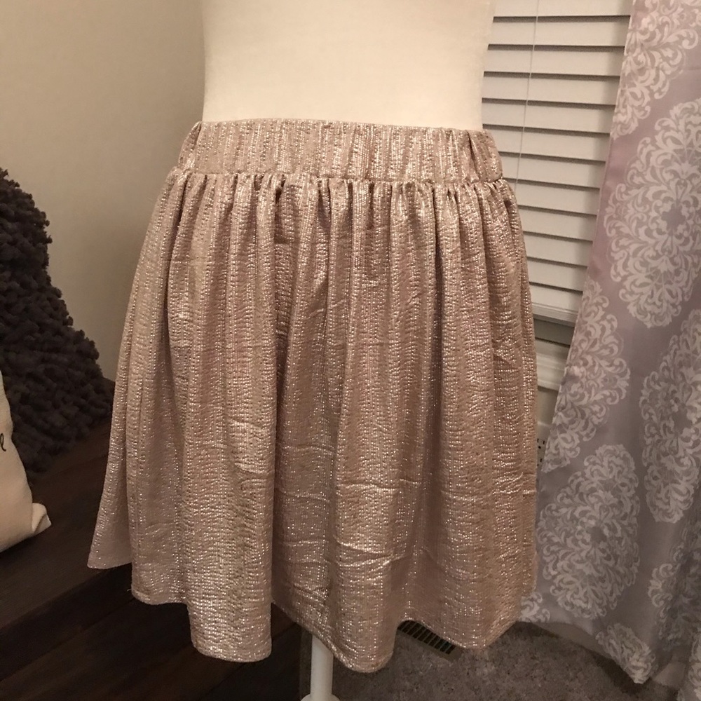 Flowy Gold Metallic Skirt ✨